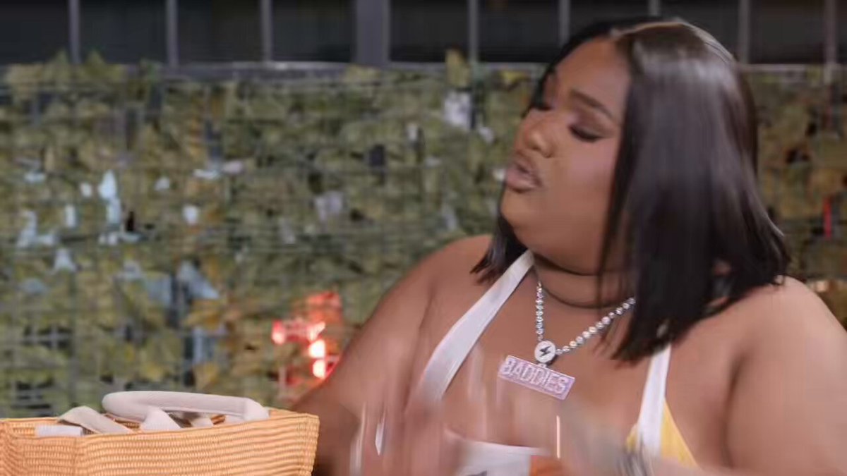 “SET UP?!” 🫢 Looks like #Tesehki’s FRIEND ain’t feelin @PVDBIGGIE’s energy when it comes to her DEFENSE on #BaddiesUSAChapterTWO! Y’all think #Biggie been having low key convos with @CirocGalore? 👀 Drop those 🇺🇸 & let us know if you’re READY for more on tomorrow’s NEW EPISODE!