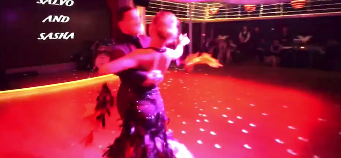 社交ダンス動画まとめサイト 管理人 Ken Kensandance キレがありながらも進むファラウェイホイスク バシッっと止まるバックウィスク 違いがわかりやすい動画を発見 バックウィスクみたいにファラウェイホイスクを踊ろうとする人 多くないですか Dusan Dragovic 社交ダンス動画まとめサイト 管理人 Ken Kensandance キレがありながらも進むファラウェイホイスク バシッっと止まるバックウィスク 違いがわかりやすい動画を発見 バックウィスクみたいにファラウェイホイスクを踊ろうとする人 多くないですか Dusan Dragovic