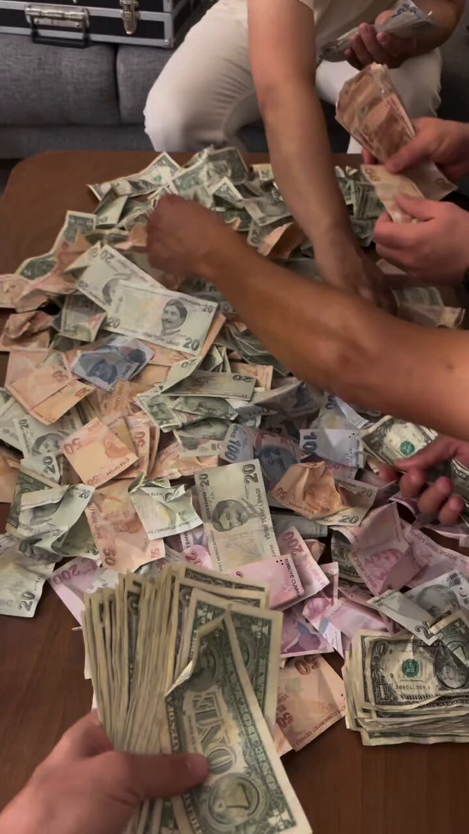 İncek'teki düğün salonunda garsonların bahşiş heyecanı dikkat çekti