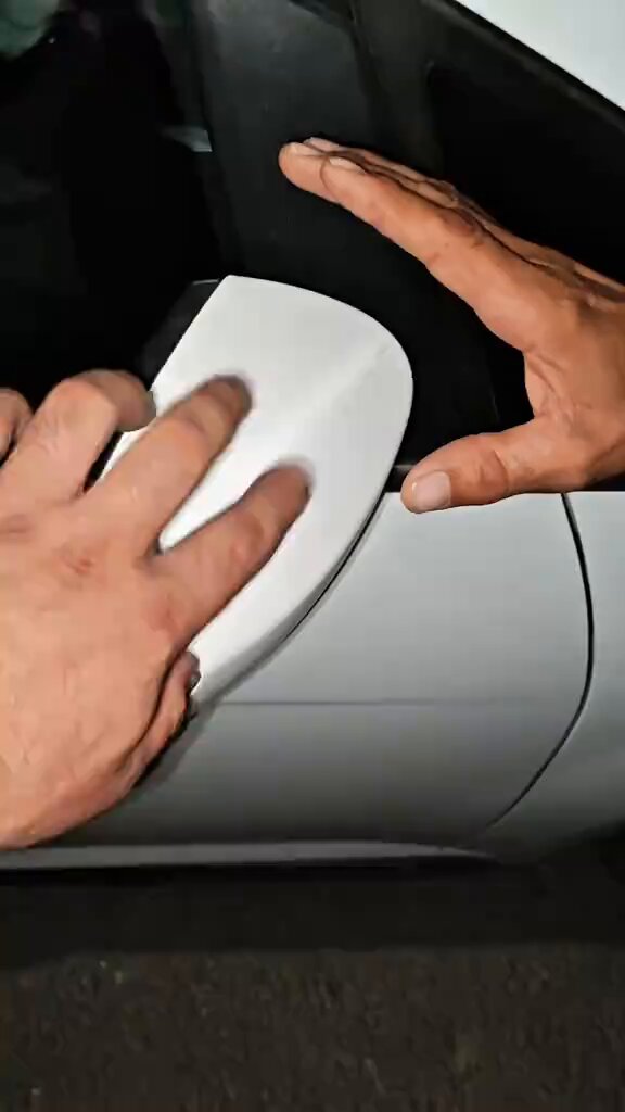 Kırılan ayna kapağı için 3D baskı ile 10 kat daha ucuza çözüm buldu