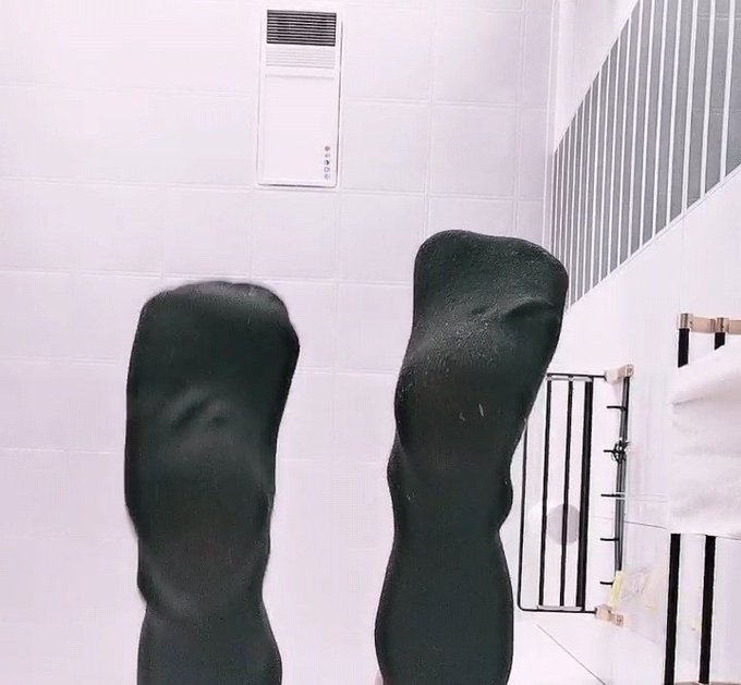 甘的茶 Ganganganchacha 感觉你们都好喜欢看jiojio噢 足 男娘 男孩子 足控 Nitter