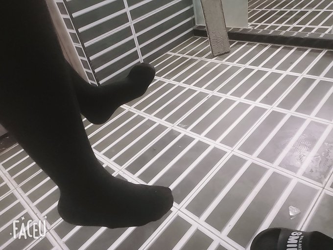 甘的茶 Ganganganchacha 感觉你们都好喜欢看jiojio噢 足 男娘 男孩子 足控 Nitter