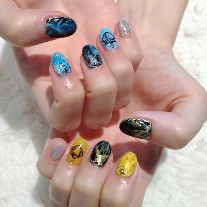 Erie S Nerd Nails Eeeee Yh お客様ネイル 片手 五条悟 片手 夏油傑 よき ありがとうございました ネイル 痛ネイル キャラネイル ネイルアート 手描きイラスト 手描きネイル 手描き アート 模写 モチーフネイル 爪甲 呪術廻戦 呪術廻戦ネイル 五条