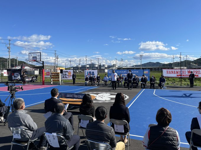 日本バスケットボール選手会 Jbpa Info 花道プロジェクトコート完成感謝祭 バスケで被災地を元気に 選手会を代表して先日引退セレモニーがあった小林慎太郎さんが参加しています Jbpa 選手会 Bhope Nitter