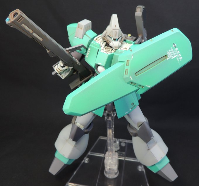 あやぽん Ayapons45 Hg1 144ガルバルディbエゥーゴ鹵獲仕様が完成 機動戦士zガンダム の劇中 ティターンズカラーのガンダム Mark が ホワイトを基調としたカラーに変更されたことにヒントを得て製作 戦力不足を補うために 鹵獲した機体をエゥーゴが色変え