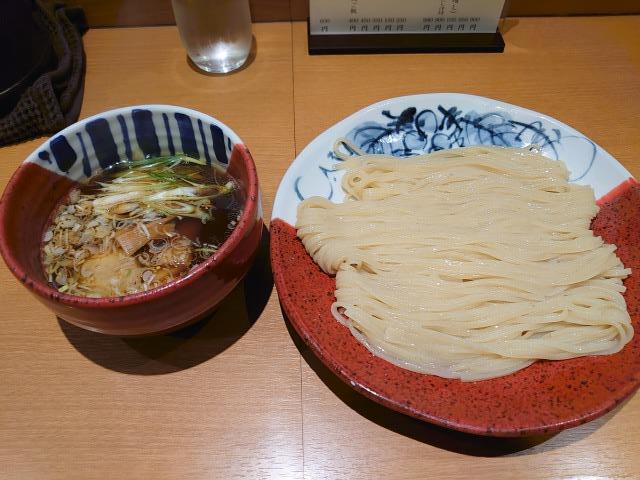 グルプロ Gourmet Prono1 中華そば うえまち 谷町六丁目 ミシュランビブグルマンの掲載店 滑らかでのど越しが良い麺と出汁との相性も抜群です つけ麺 うえまち 大阪グルメ 大阪ランチ 大阪ラーメン 大阪 飯テロ ラーメン らーめん ラーメン好き グルプロ Gourmet Prono1 中華そば うえまち 谷町六丁目 ミシュランビブグルマンの掲載店 滑らかでのど越しが良い麺と出汁との相性も抜群です つけ麺 うえまち 大阪グルメ 大阪ランチ 大阪ラーメン 大阪 飯テロ ラーメン らーめん ラーメン好き