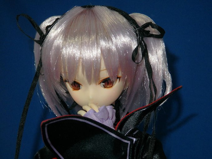 Ma Sa ワンフェス22冬 お疲れ様でした Ma Sa Tw 舞亜ドールのお着替え終了しました この魔法のusbメモリを使ってドール舞亜に名前を呼んでもらうのです これがやりたかった お着替えは説明書が丁寧で助かりました けどやっぱり難易度高いです 着せ