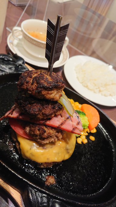 Gumdrop いいこと言おうとすると誤字るマン Gumdropap9 クレイトンベイホテルさんの艦これコラボメニュー 戦艦扶桑艦橋バーグ を頂く 前から気になってたのでこの機会に頼んでみたけどインパクトが凄い もちろん副菜も含めてとても美味しかったです 呉グルメ Gumdrop いいこと言おうとすると誤字るマン Gumdropap9 クレイトンベイホテルさんの艦これコラボメニュー 戦艦扶桑艦橋バーグ を頂く 前から気になってたのでこの機会に頼んでみたけどインパクトが凄い もちろん副菜も含めてとても美味しかったです 呉グルメ