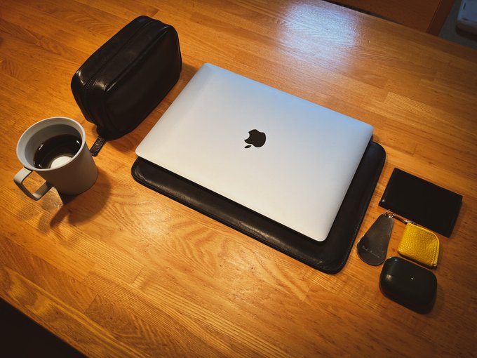 たくろう 地方公務員マーケター Takuro Shinya おはようございます 日の出前 真っ暗な猿払 風はまだ強いものの これから弱まっていくようです 雪も降ってなく穏やかな朝は今日もブラックコーヒーでひと息 さるふつlife Presso育成中 今日もmacと