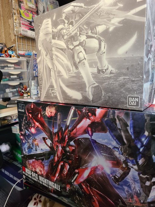 Shiki 活動再開 Shiki ガンプラ プレバン着弾 あの忌まわしいナイチンゲール転売事件を経てプレバンにて再販されたナイチンゲールがやっと届きました ずっと待ってました 多少送料かかりましたがバンダイへの出資と考えれば苦でも無いです そして