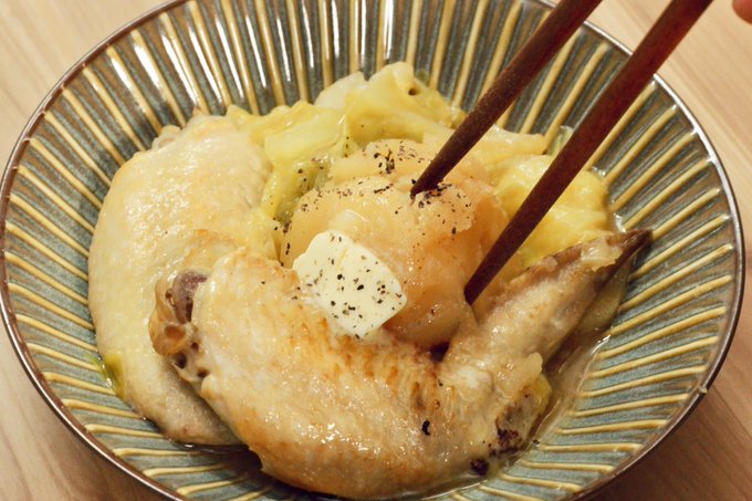 ぼく いらすと料理家 Boku 5656 じゃがバターを楽しむのための無水鍋 を作ったんだけど 旨すぎてバターをしこたま食べた 後悔はしてない 材料全部入れて蓋をし 弱火で30 40分放置しておくだけ Nitter