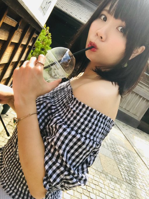 よーこ Yokochiang Rt拡散希望 Modecon X Cancam ステージ2 スタート ここで企画 長髪派 短髪派 あなたがどっち派 よーこのファイナルステージは コメント多いの方の髪形で配信します