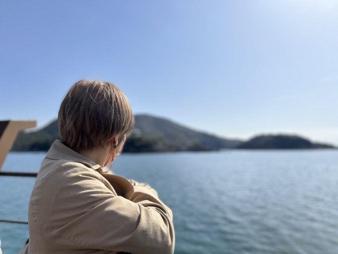 近藤夏子 Kondonatsuko 仕事で行った先のスタッフさんが クロスゲームのときのリハーサルでファンになりました 今もプレイリスト作ってます って言ってくださり 誠にうれしかったです あぁ そんな前から知ってくれてて 初めてお会いできたんだなぁってのが 今