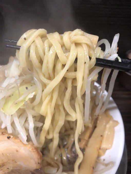 ただ麺とも Jwytsgiuyljm7n2 麺家 徳ｻﾝ 甲子園口店 塩まぜそば300 Nsyma よく目にしていた二郎系の徳ｻﾝが 甲子園口にも有るとの事でぶらり訪店へ 麺類の豊富なline Up キャッシュレス決済 サブスク 食べる前から驚く事ばかり は麺もワシｯとしててスープ