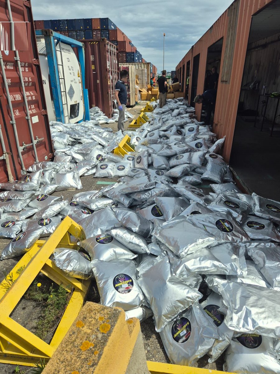 Saisie de 1,8 tonne de cannabis à Barcelone