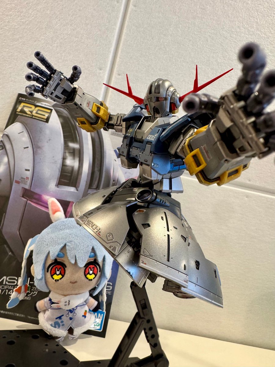 兎田ぺこら先生作
『RG 1/144 ジオング [スペシャルコーティング]』
完成したぺこッ‼‼‼‼‼‼‼‼‼‼