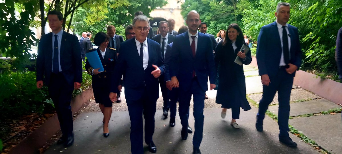 Visite du ministre au lycée Michel-Montaigne Bordeaux