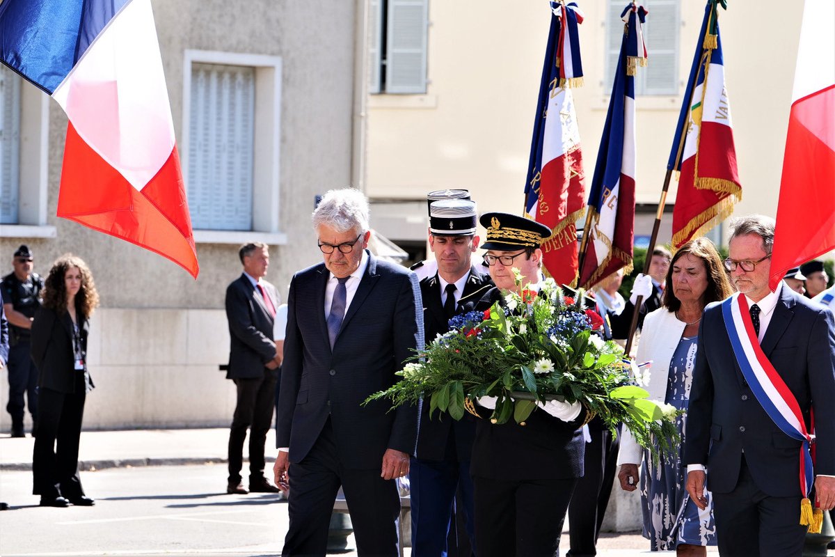 Hommage aux Morts pour la France en Indochine à Bourg-en-Bresse et Évreux