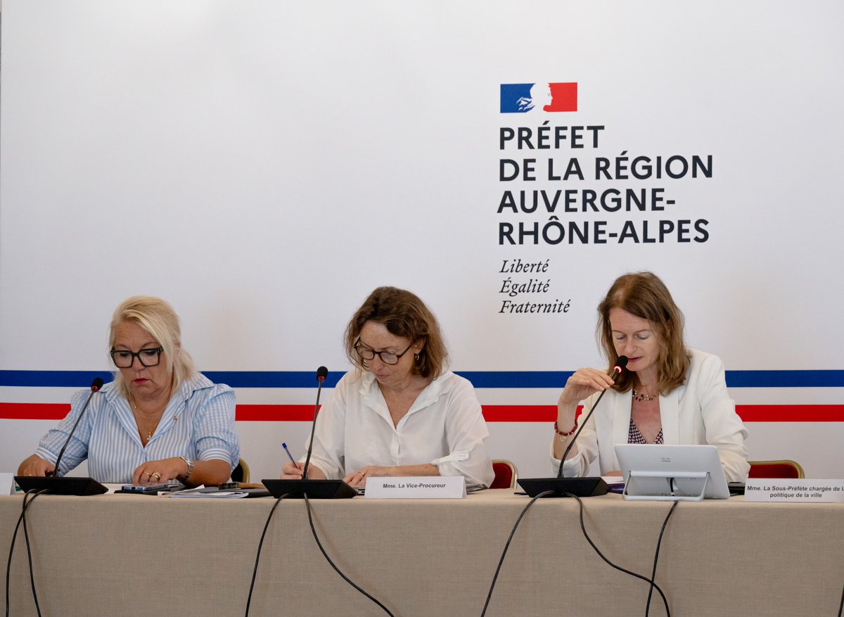 Réunion comité local aide aux victimes incendie Décines-Charpieu