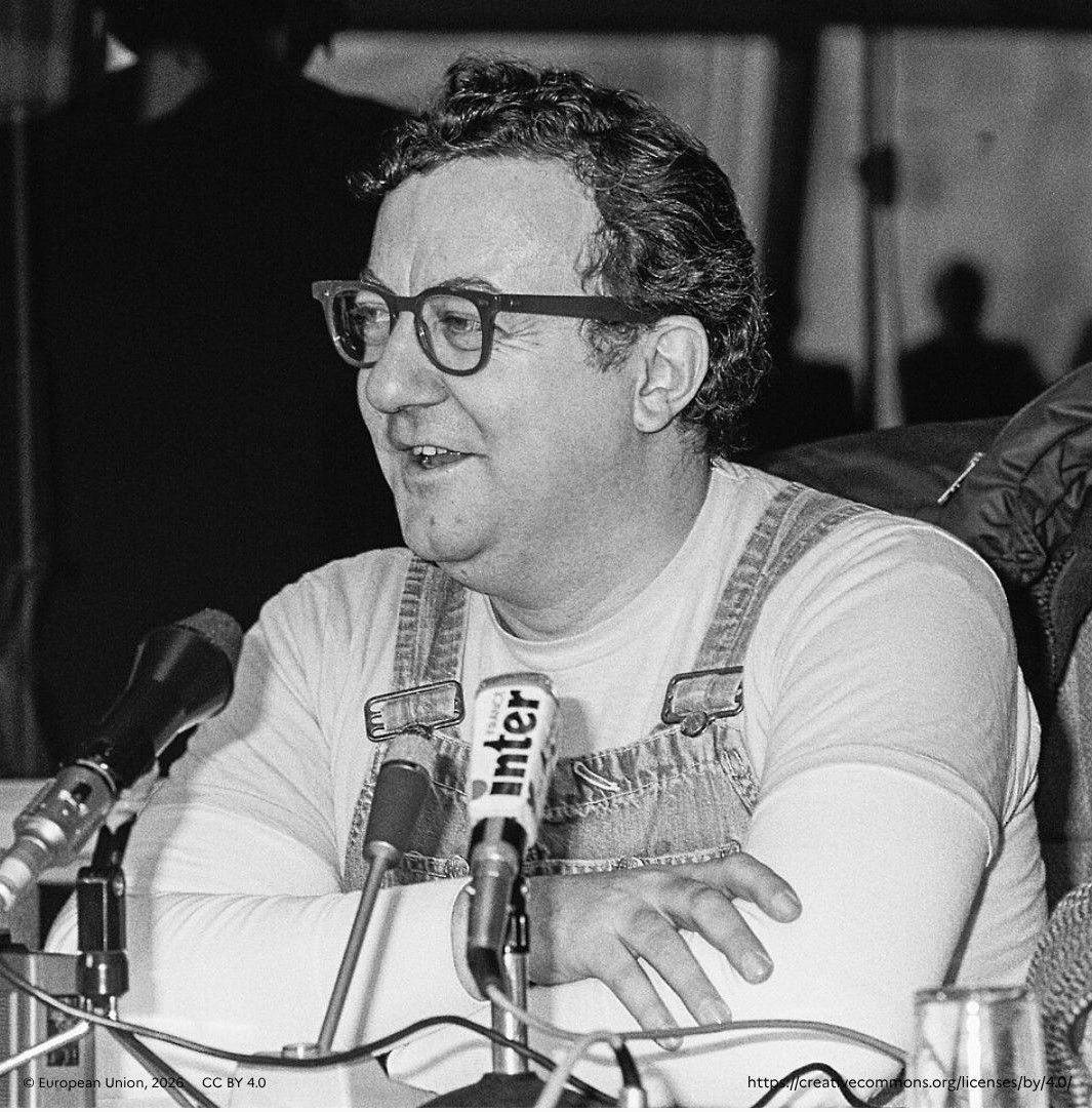 Hommage à Coluche dans les Alpes-Maritimes à Opio