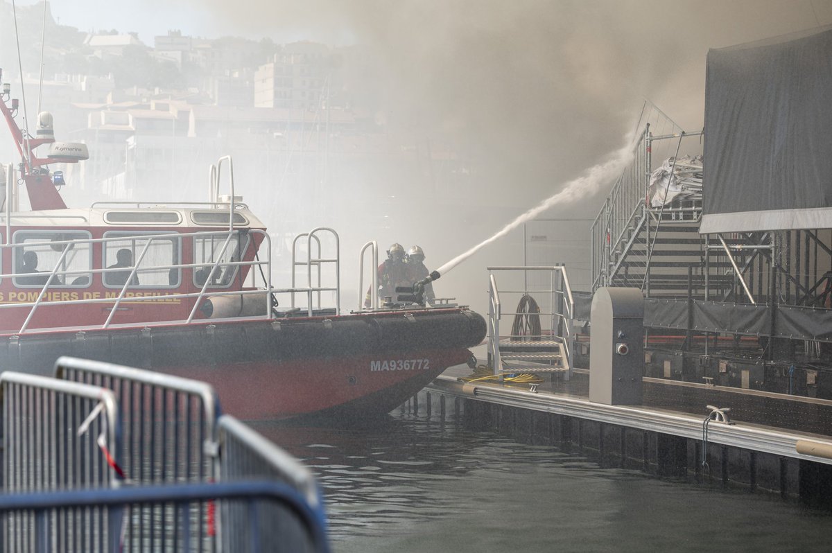 Incendie de bateaux à Marseille