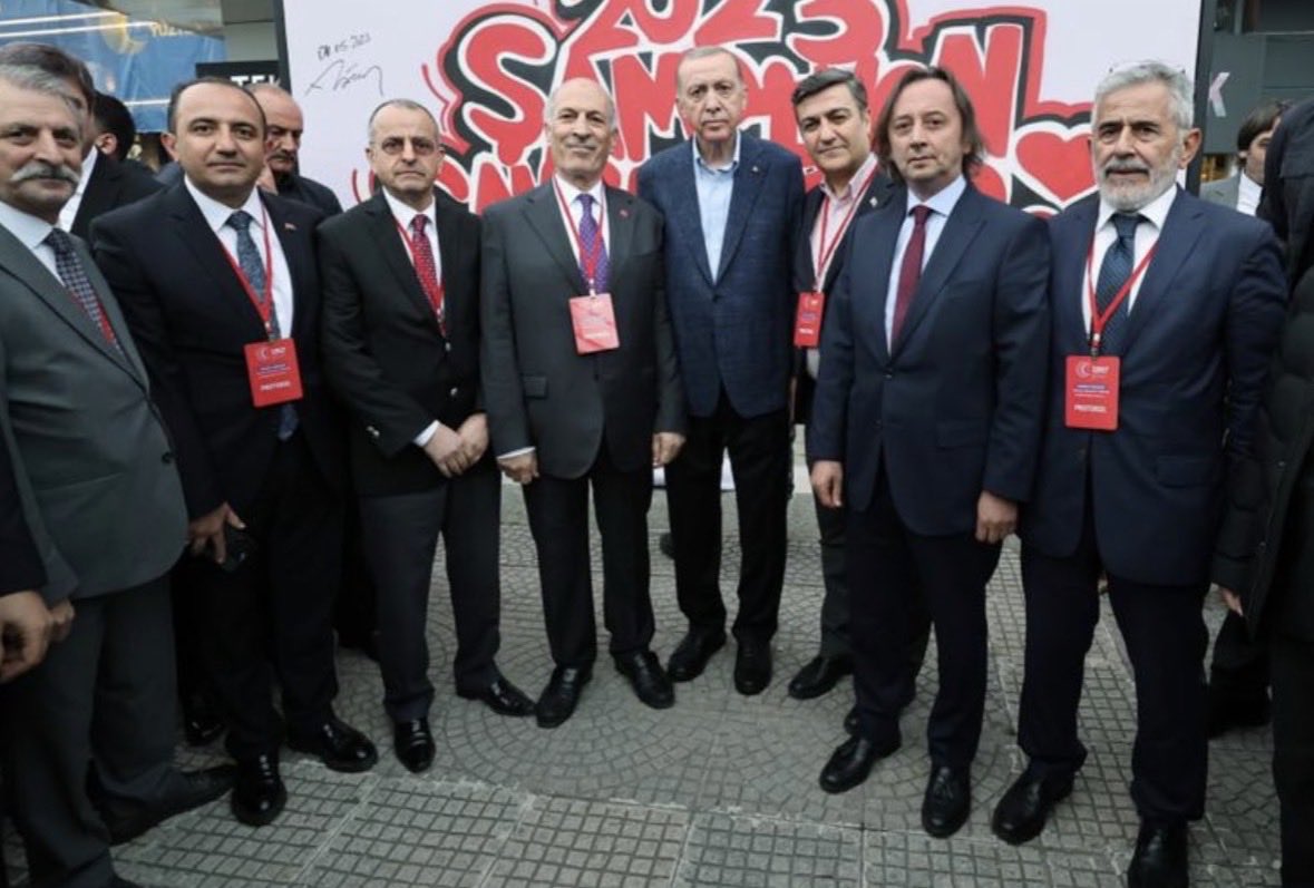 tweet image