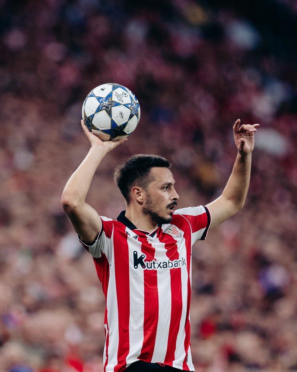 El Athletic escucha ofertas por Andoni Gorosabel. [@MatteMoretto]