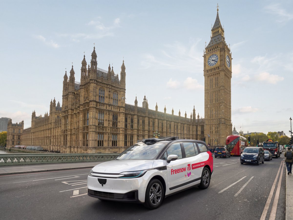 Original image: Baidu - Baidu: Apollo Go and Freenow by @lyft have started road testing Apollo