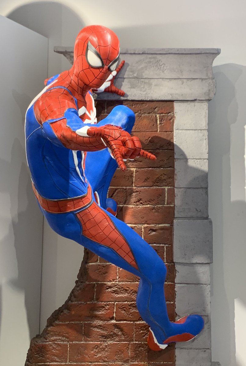 等身大スパイダーマン　インスタ映え　モテモテ 等身大スパイダーマンインスタ映えモテモテ！